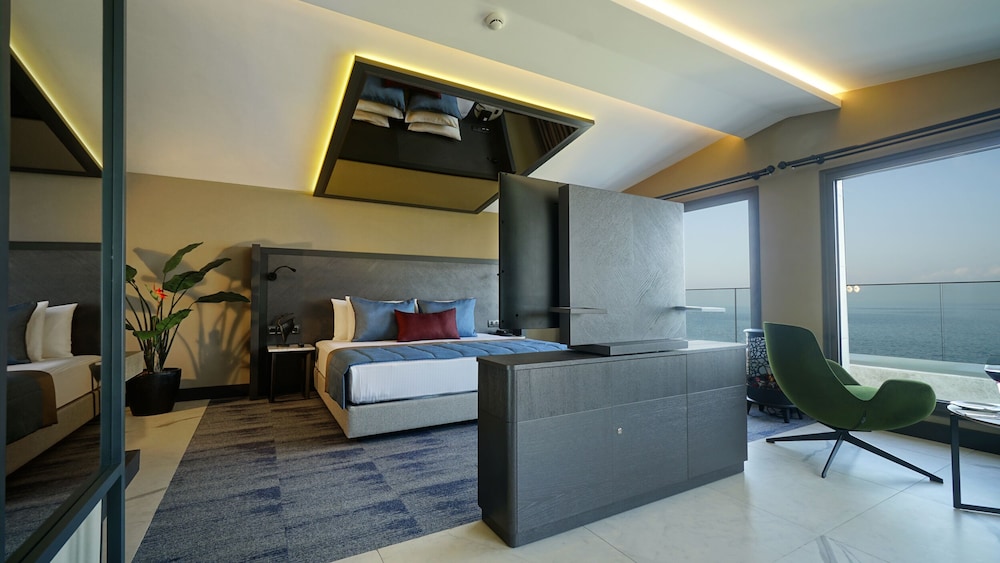 Rudis Otel 19/50