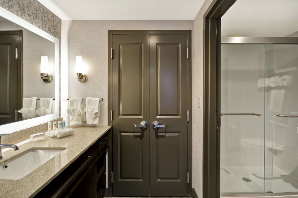 Homewood Suites by Hilton Warren Detroit 21/57