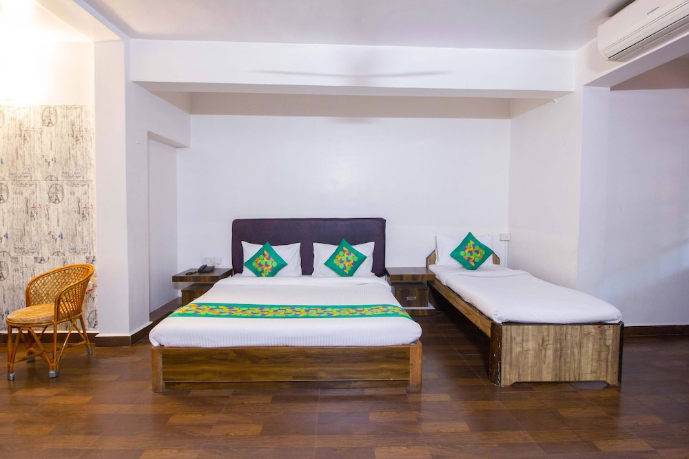 Oyo 4977 Kristal Sands Beach Resort 23/78