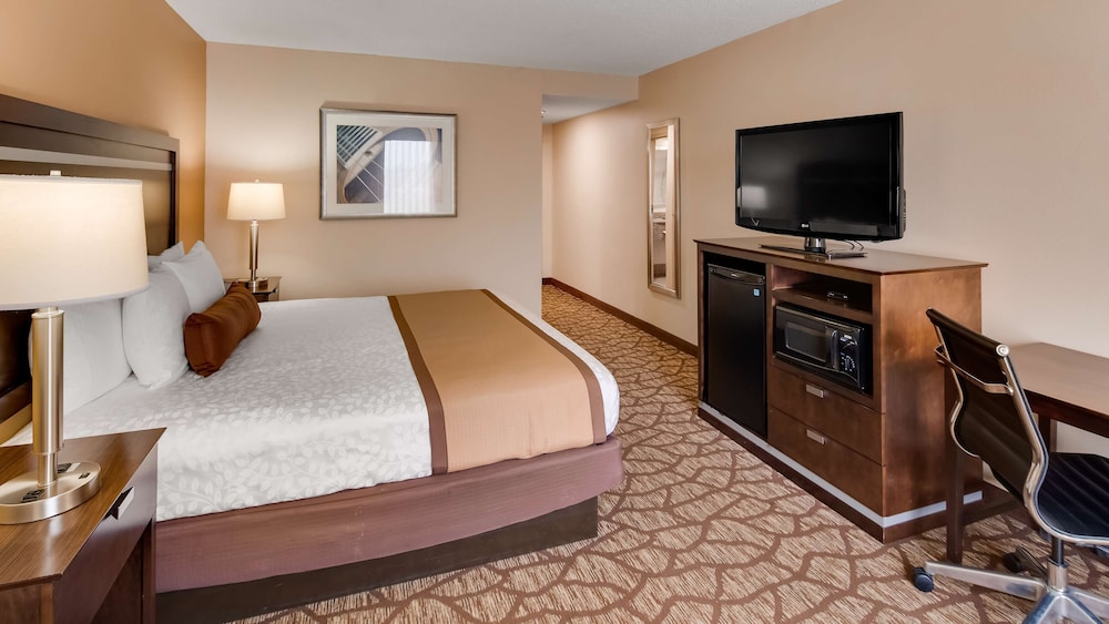 Best Western Plus Belle Meade Inn and Suites 13/30