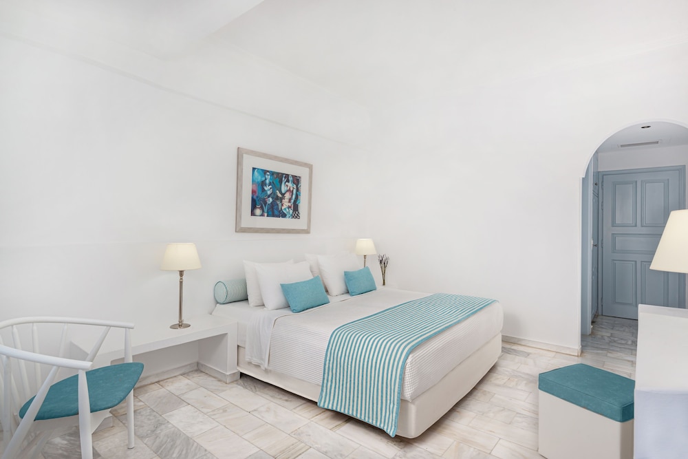 Santorini Kastelli Resort 12/73
