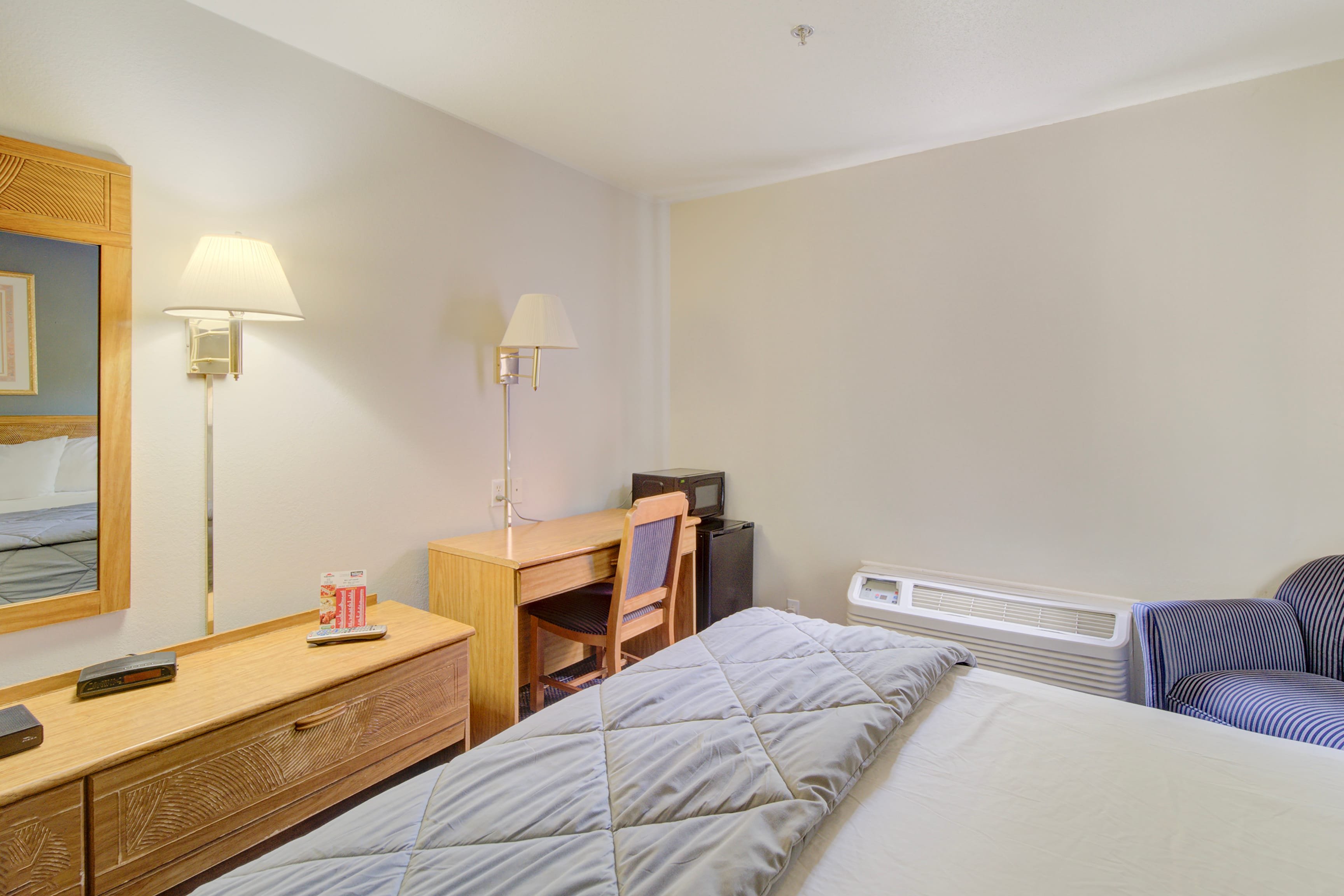 Capital O Amerihost Inn and Suites Fulton Hwy 54 MO 20/63