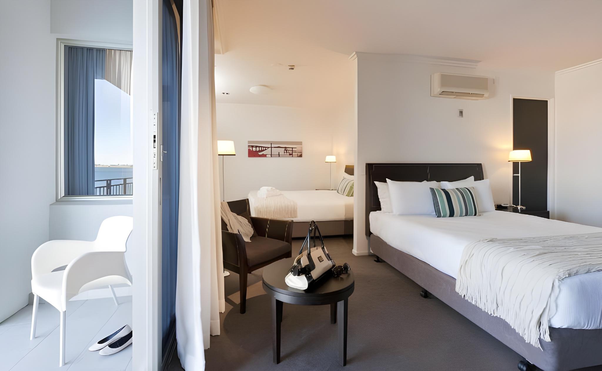 Deluxe, Suite, 2 King Beds, Harbour View
