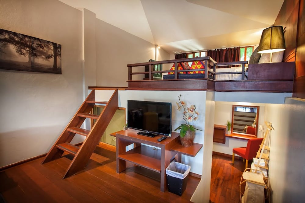 TANGO BEACH RESORT 27/30