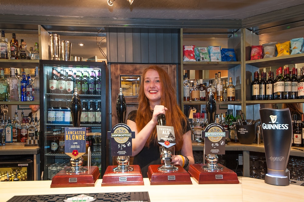 The Royal Hotel and Bar 18/35