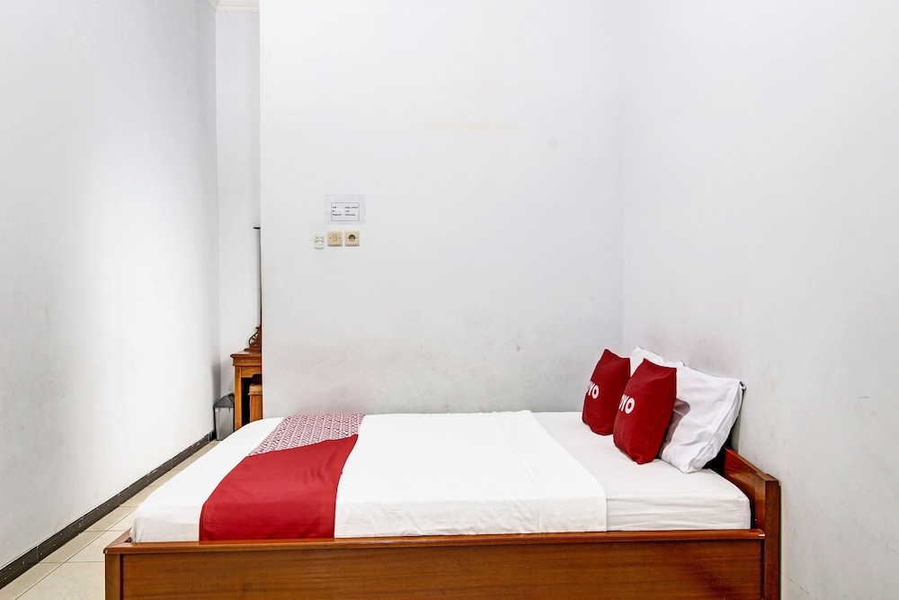 Super OYO 91748 Wisma Pkpri Purworejo 34/48