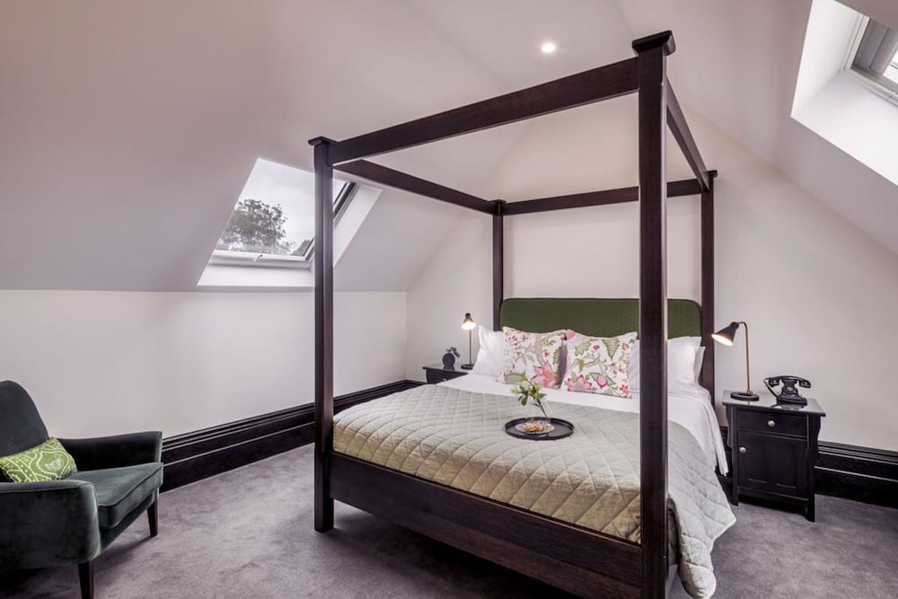 Mount Lofty House Estate – Adults Retreat 17/46