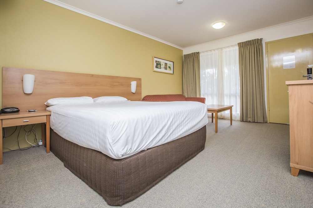 Ibis Styles Canberra Eaglehawk 21/65