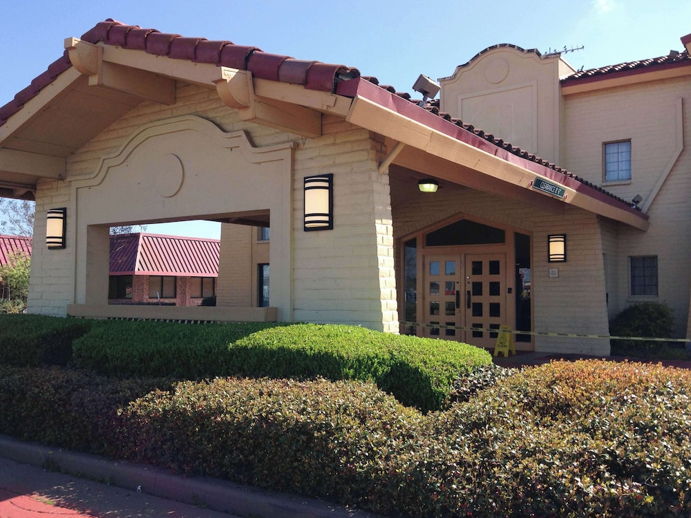 Motel6 Monroe, LA 30/40