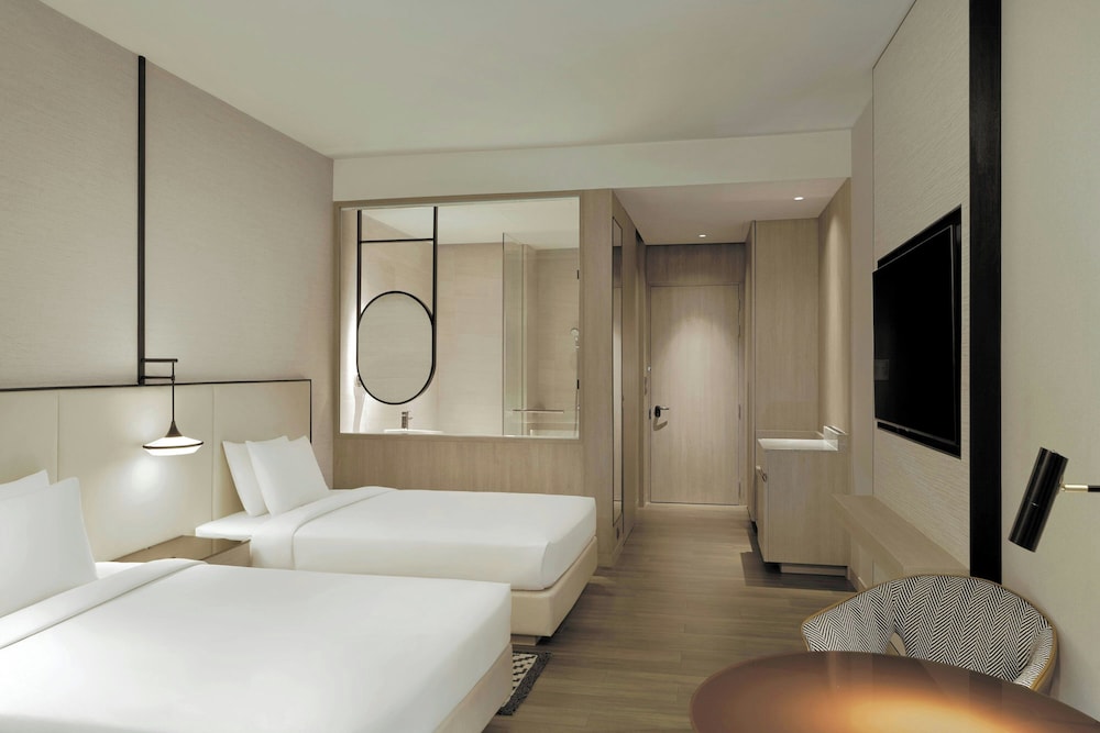 غرفة ديلوكس بسريرين مزدوجين، Courtyard by Marriott Bangkok Suvarnabhumi Airport 2/6