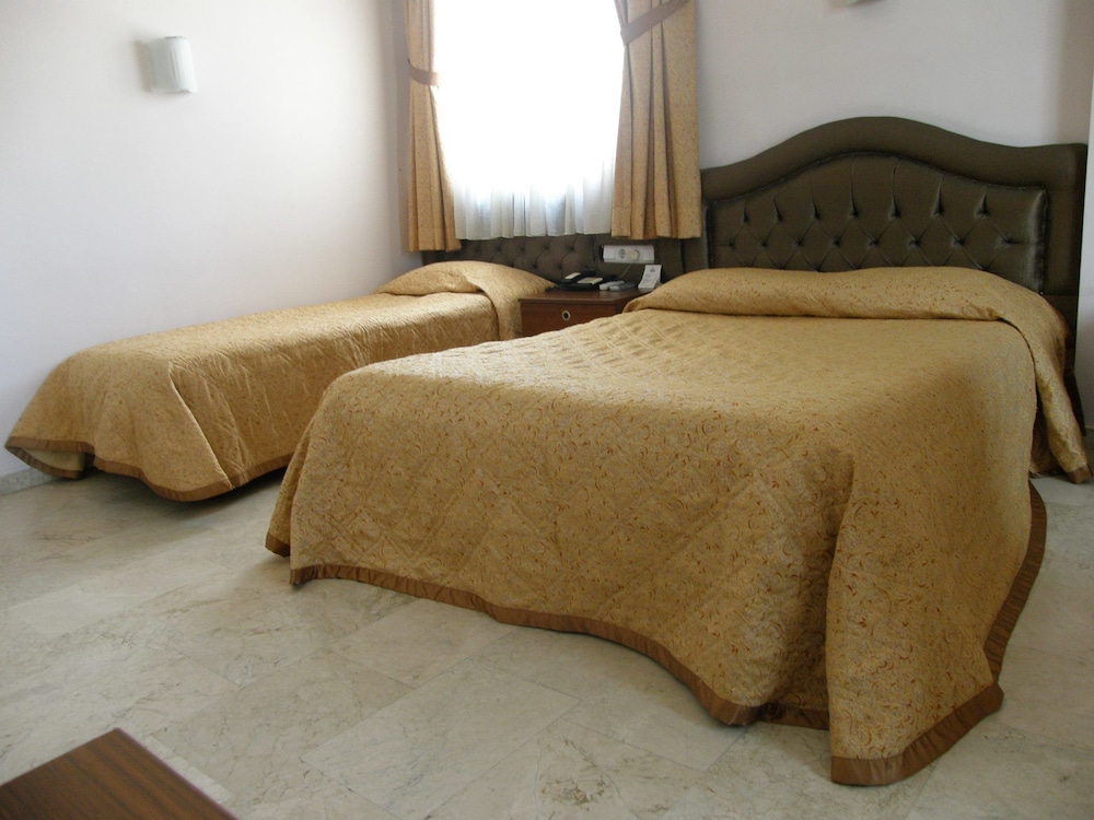 Akdeniz Hotel 8/9