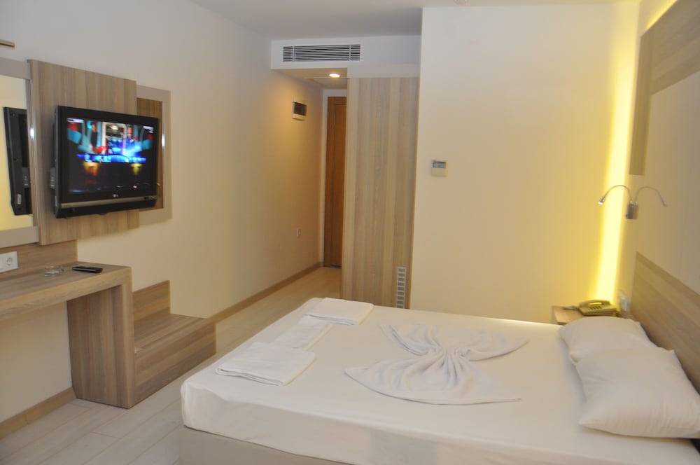 On Hotel 28/60