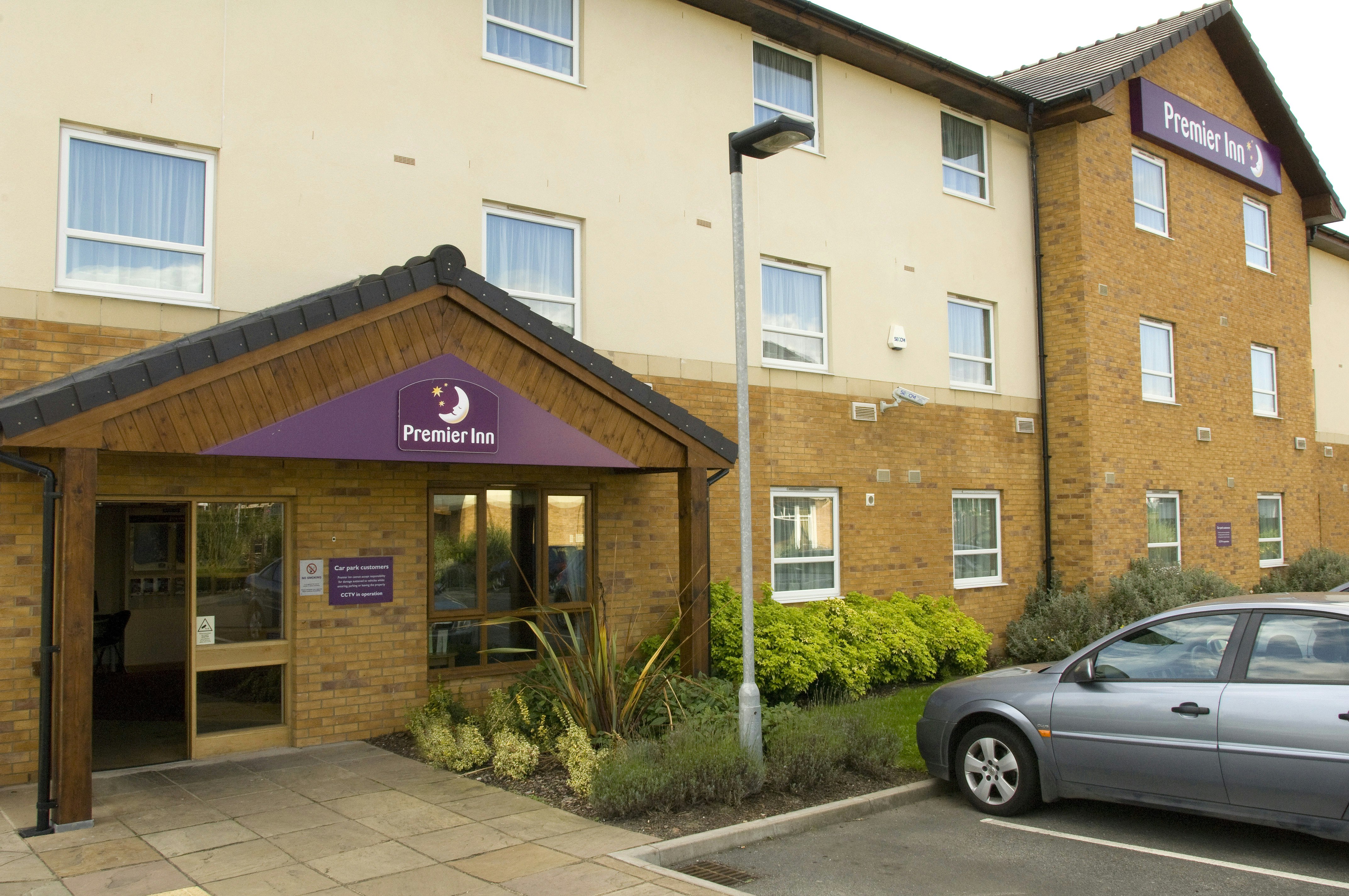 Premier Inn Wakefield City North 16/18