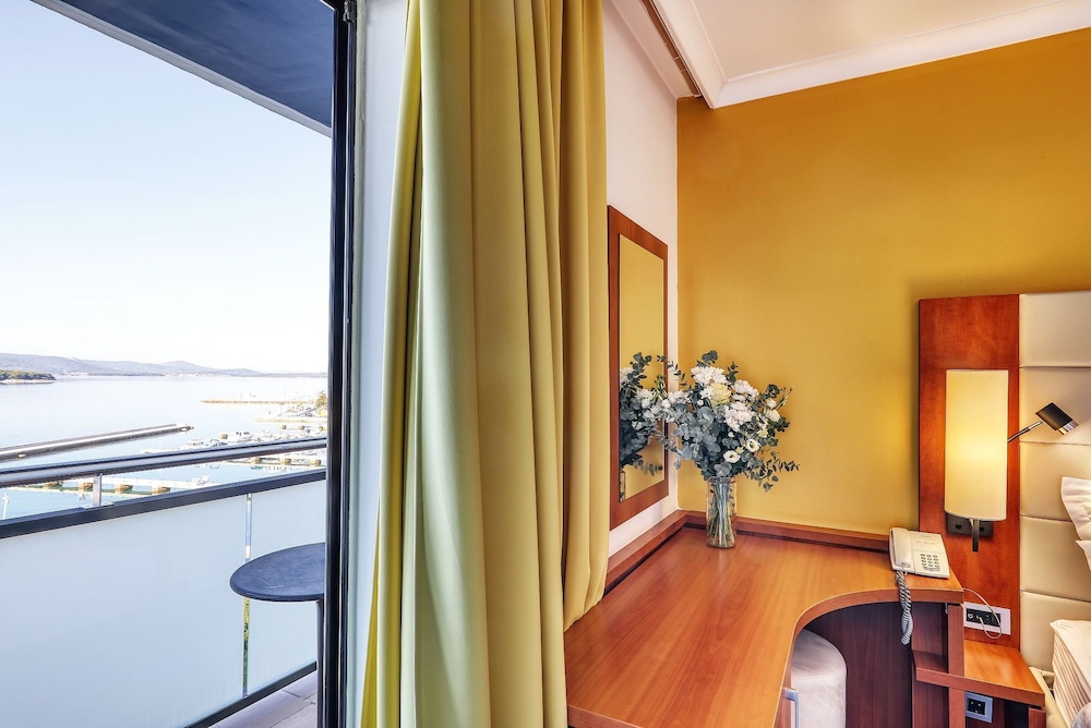 Ilirija Hotel 34/53