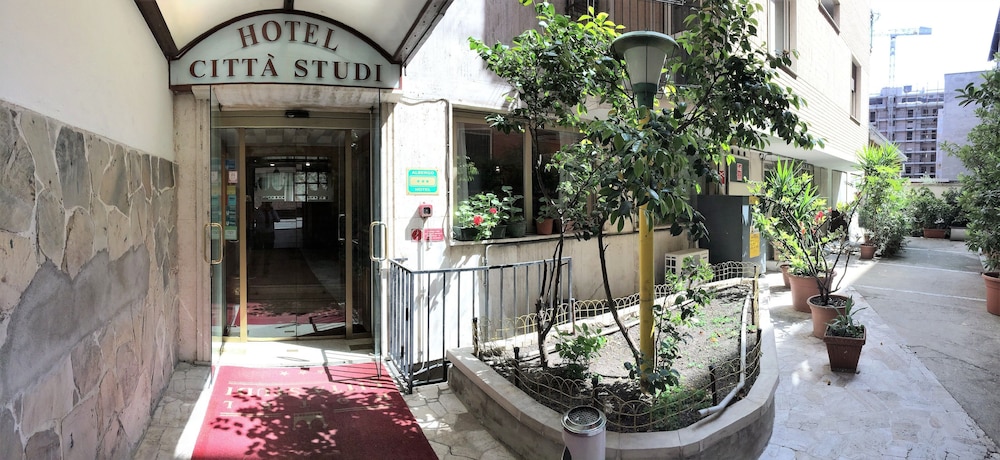Hotel Citta Studi 65/70