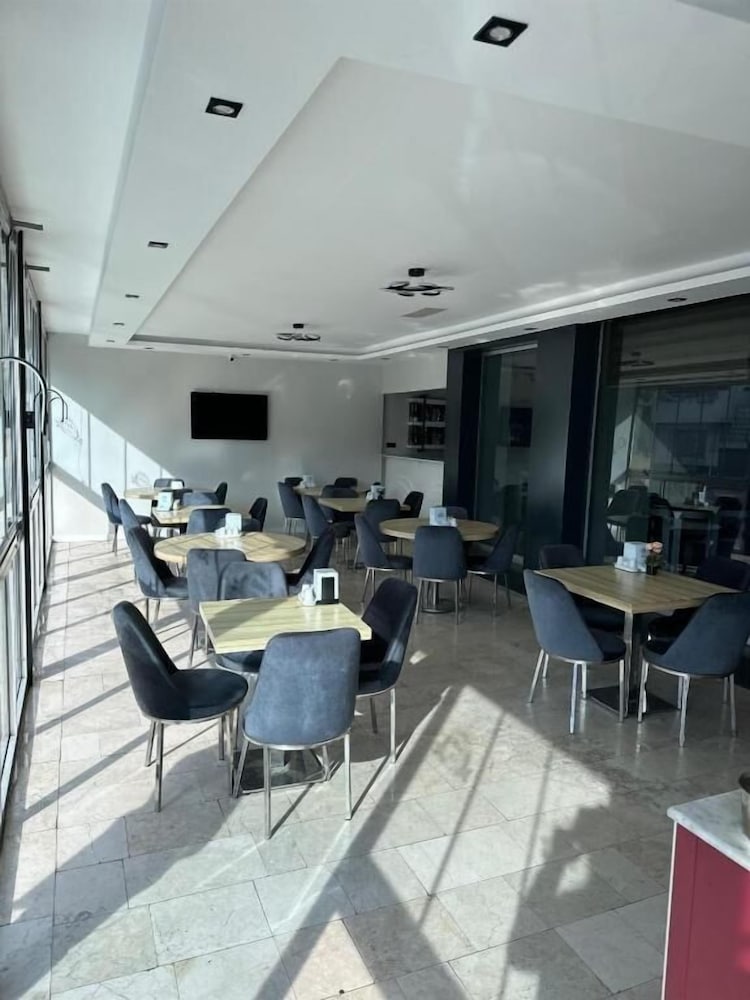 Grand Diamond Hotel 17/20
