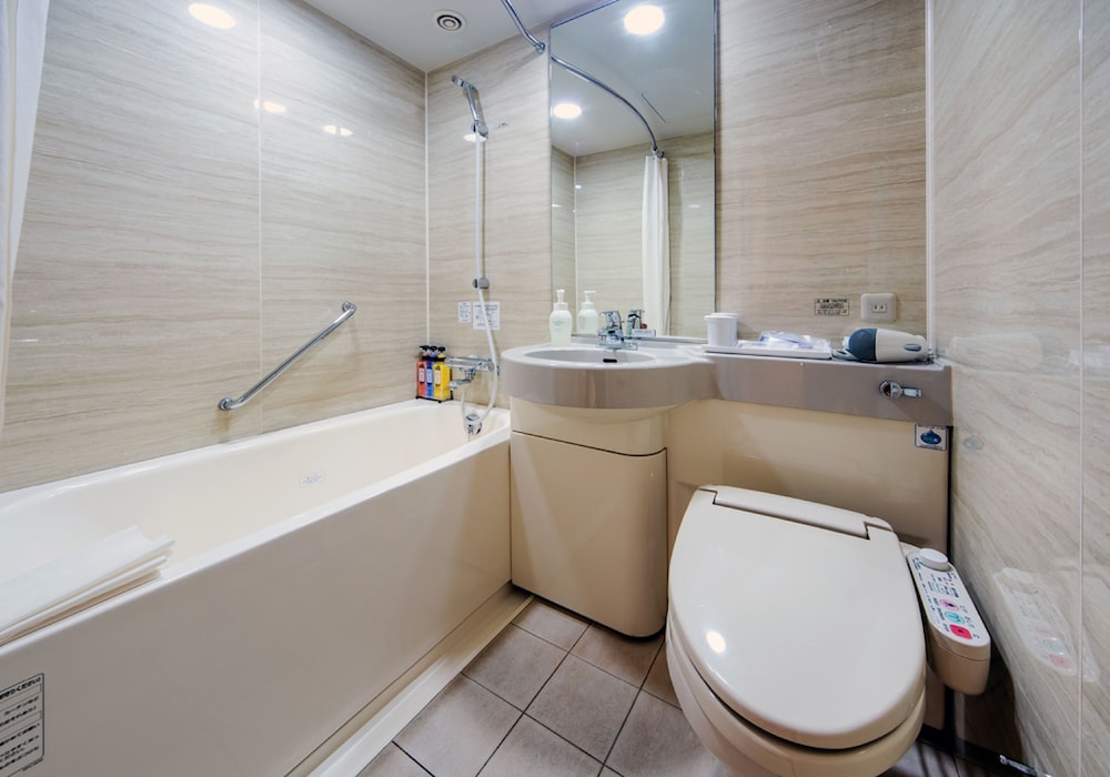 Daiwa Roynet Hotel Hakata Gion 58/60