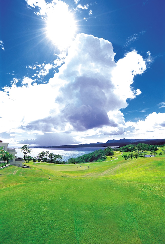 Kanucha Bay Hotels and Villas 75/80