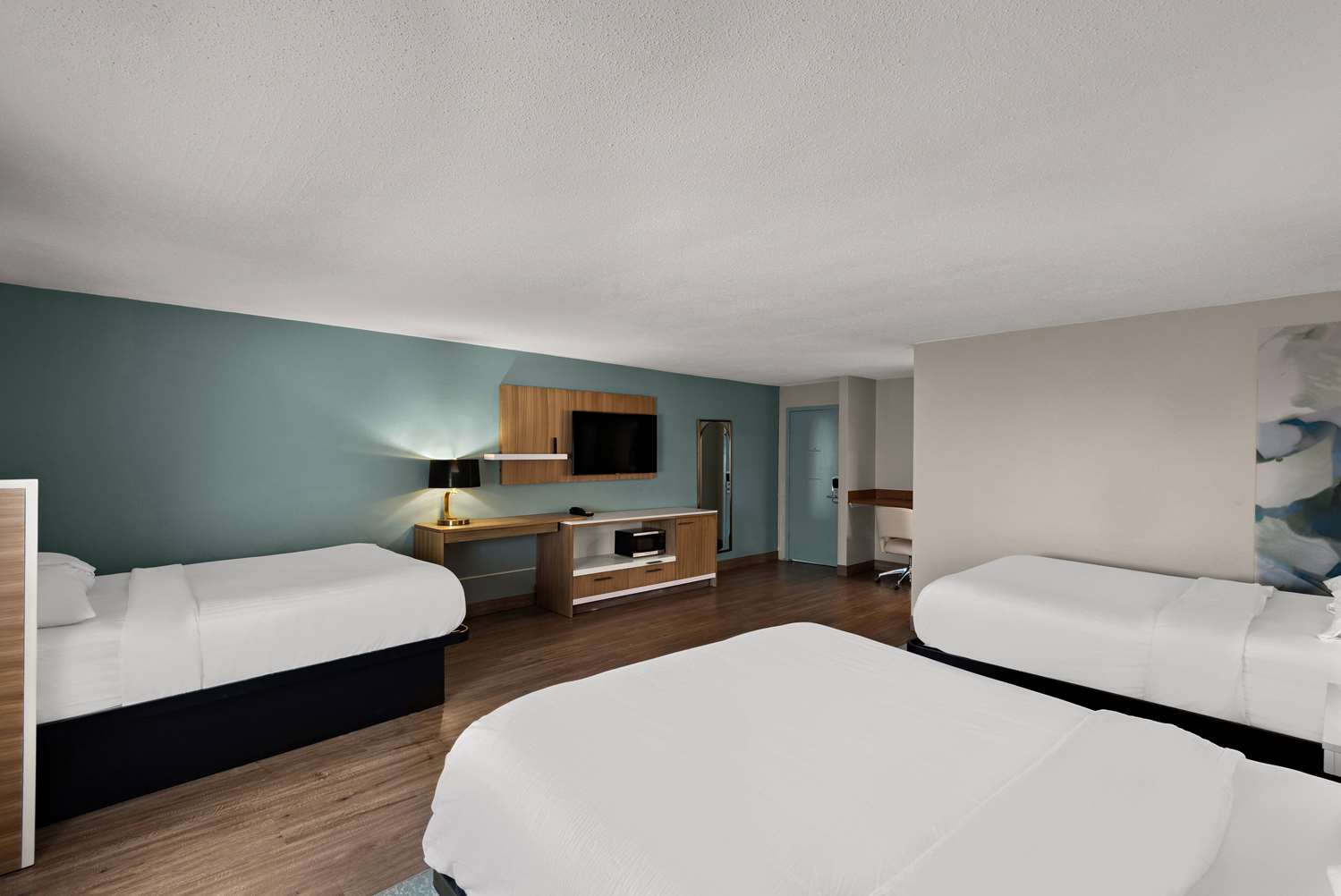 Wyndham Garden Ankeny 27/70
