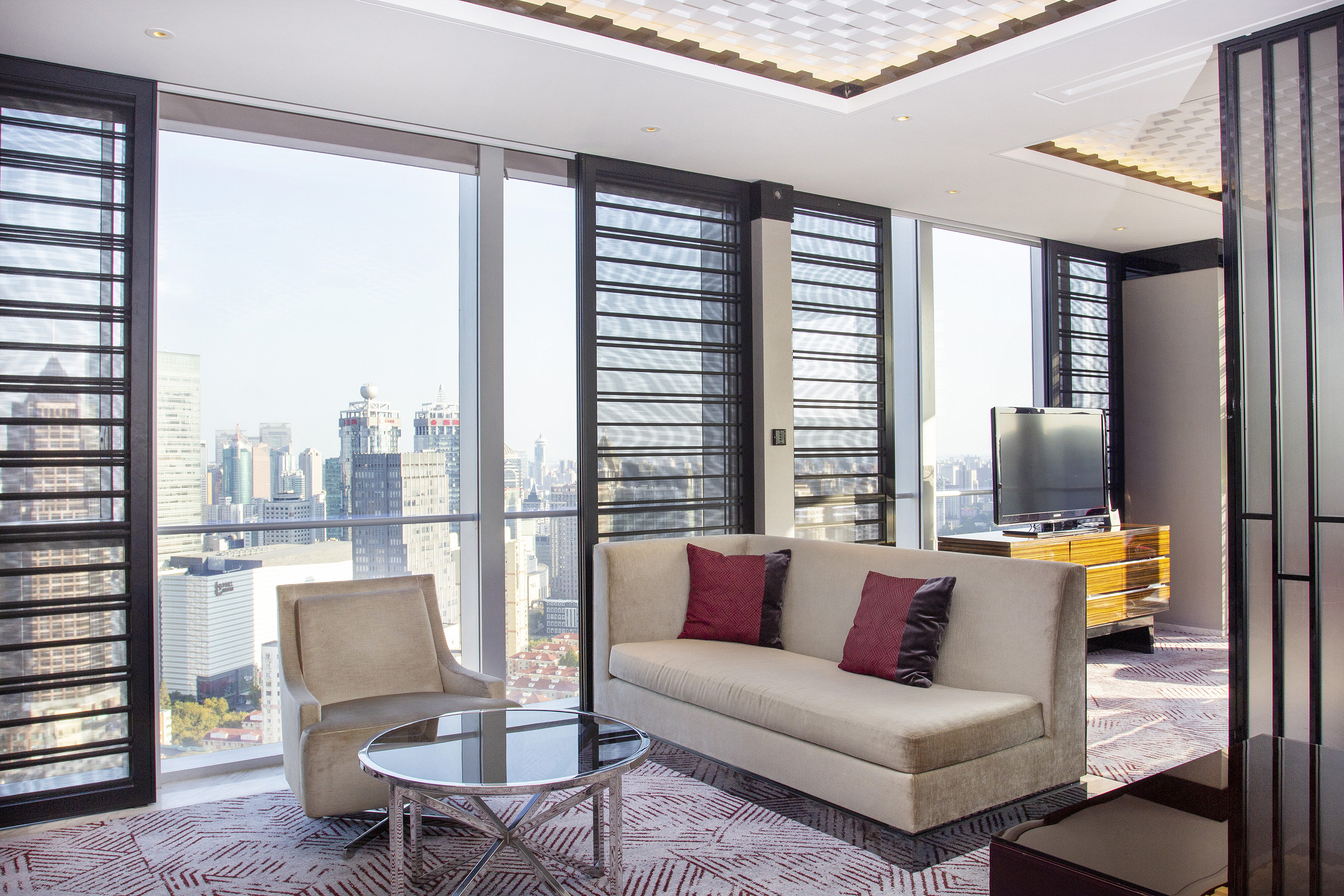 Regent Pudong Shanghai 40/84