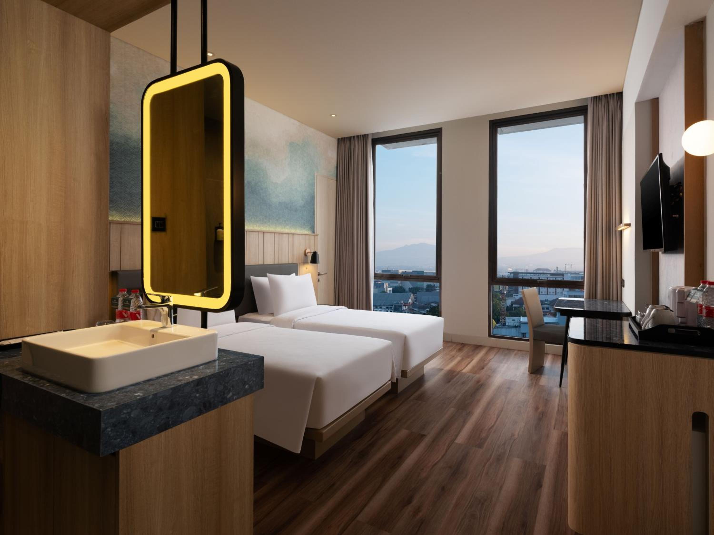 Hotel Santika Pasirkaliki 38/39