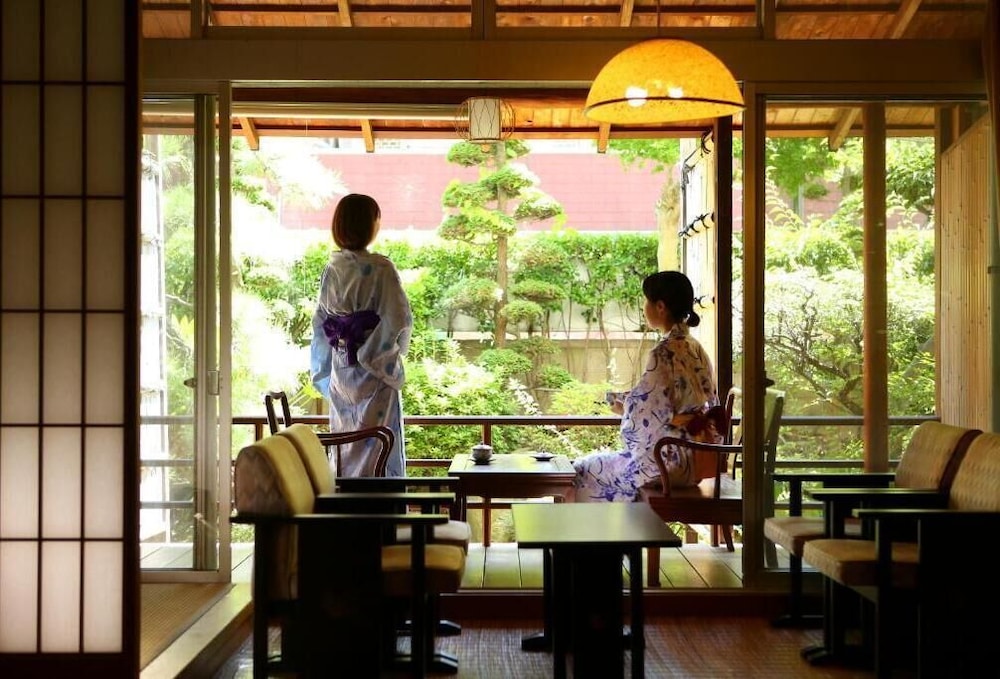 Kamiyamada Hotel 52/55