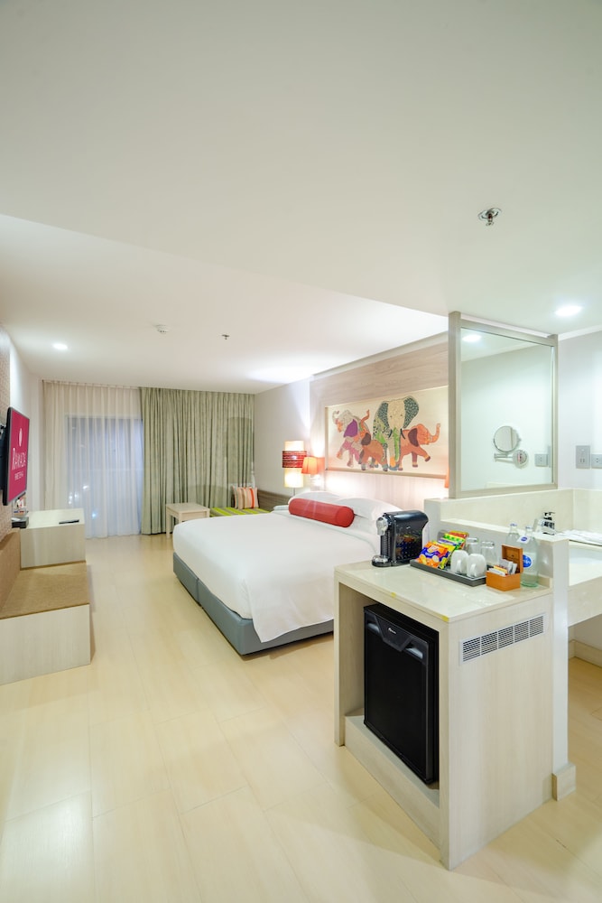Ramada By Wyndham Phuket Deevana 53/70
