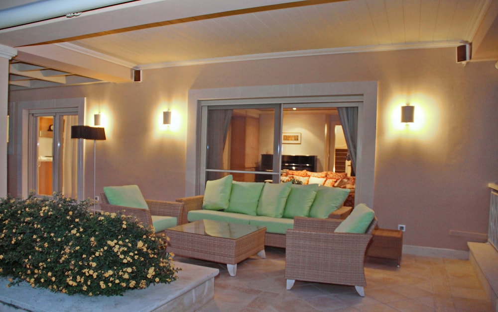 Villa Metaxas 23/50