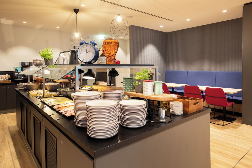 LOGINN Hotel Berlin Airport 42/59