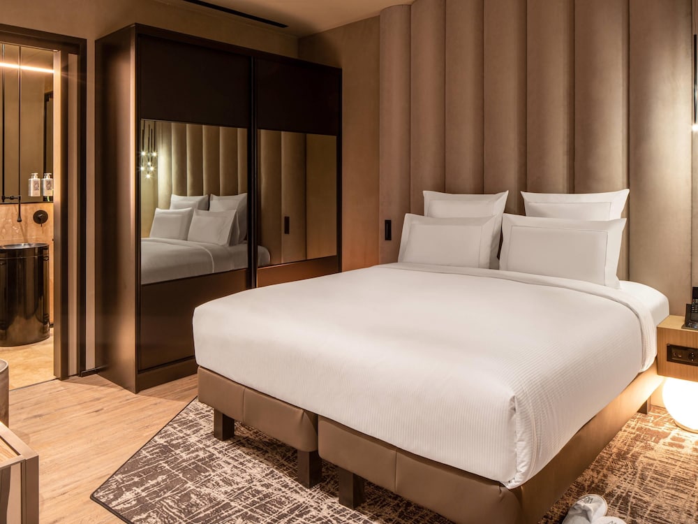 The Emporium Plovdiv MGallery Hotel Collection 12/48