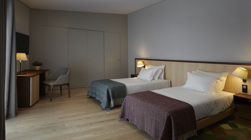 Room, Twin Beds