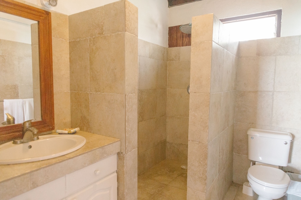 Ocean Spray Beach Apartments 44/50