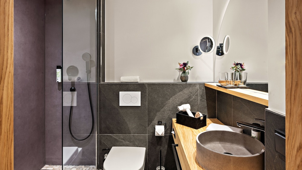 Alpen Hotel Munchen 33/36