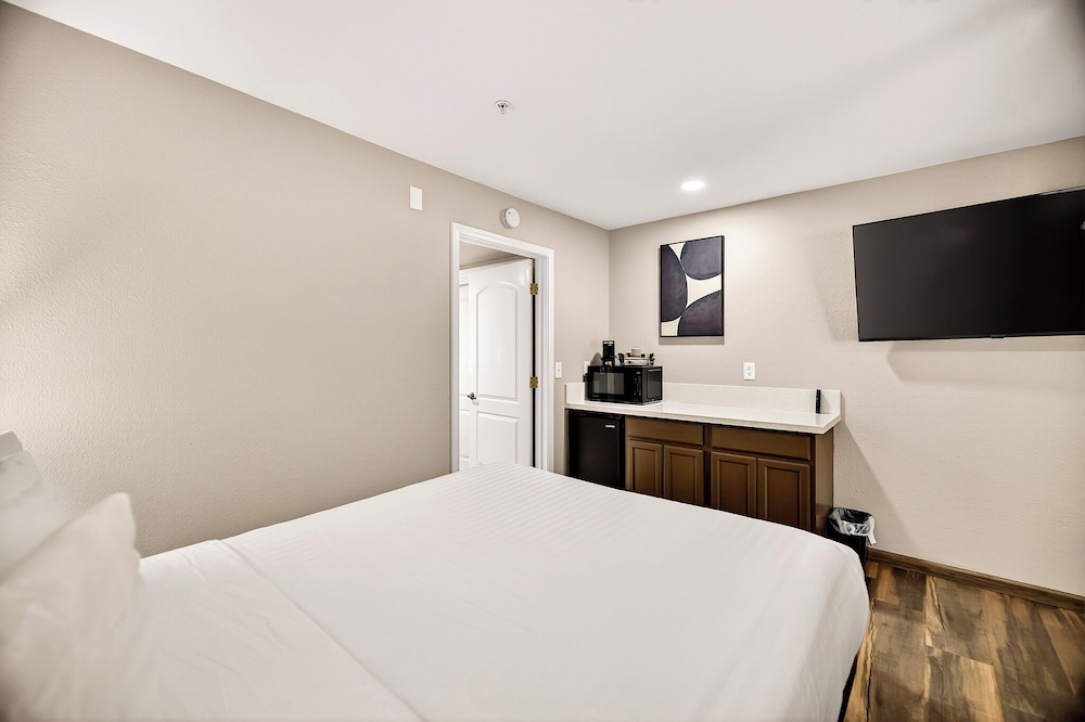 Northern Queen Inn 11/50