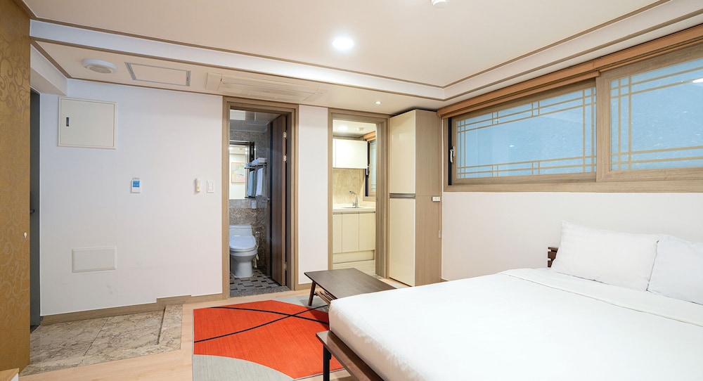 J2 Family Hotel Jeju 18/32