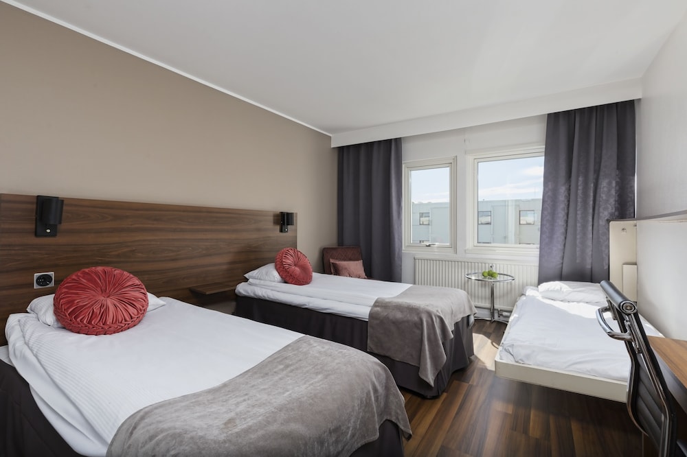 Apple Hotel 21/44