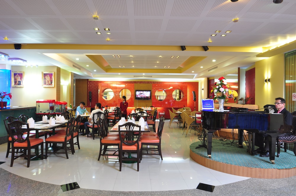 Bp Grand Suite Hotel 36/43