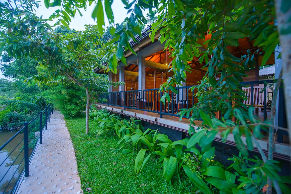 Karunakarala Ayurveda Spa & Resort 4/50