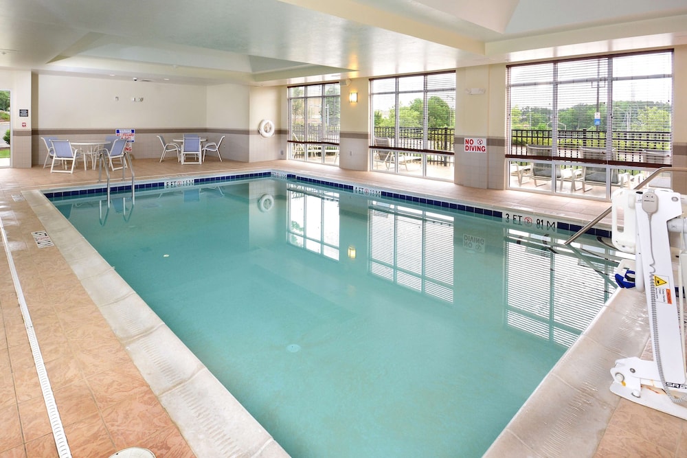 Hampton Inn Suites Durham North I85 3/53