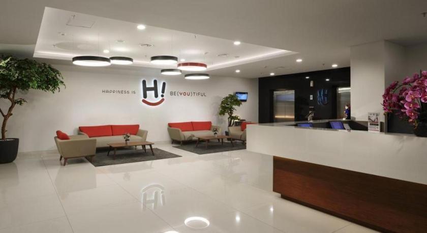 H! Hotel Senen 8/35