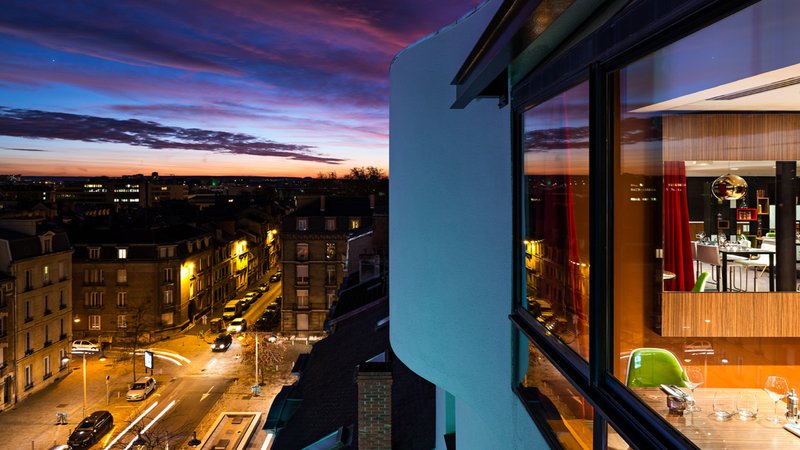 Holiday Inn Reims Centre 2/65