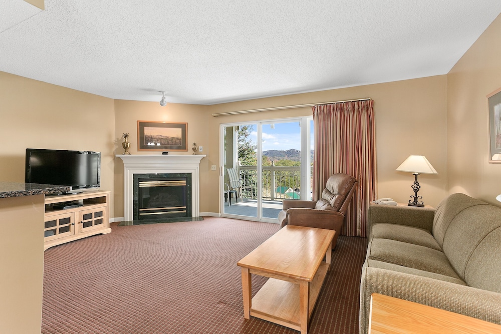 Sunrise Ridge Resort 49/73