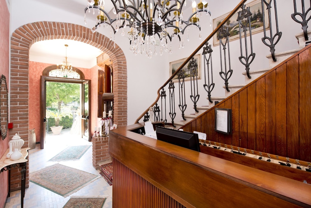 Hotel Stefania 2/36
