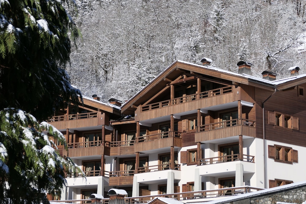 Les Grandes Alpes 1/32