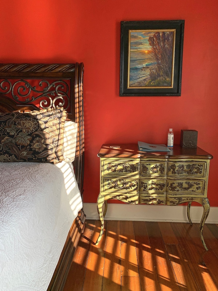 Wildflower Ranch Inn 28/43