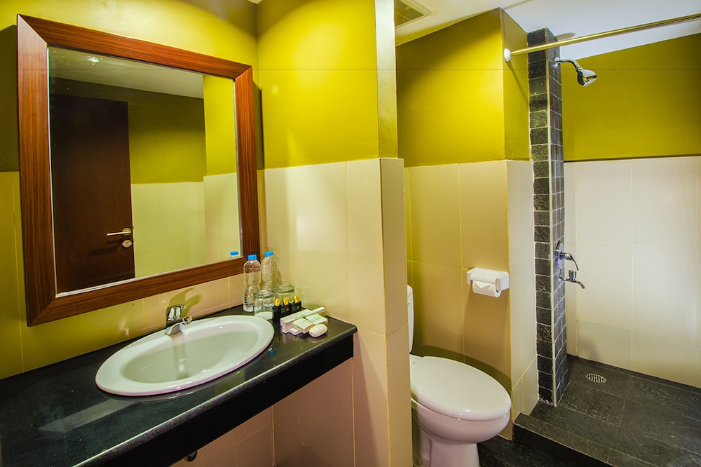 Noormans Hotel Semarang 26/69