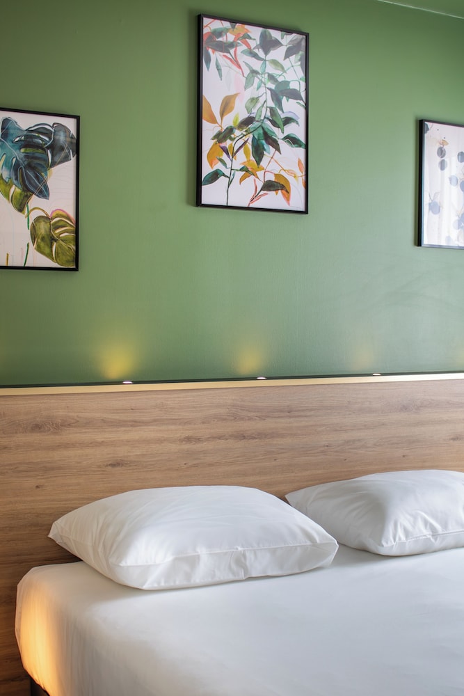 غرفة كلاسيكية بسرير مزدوج، Brit Hotel Cahors Le Valentre 5/5