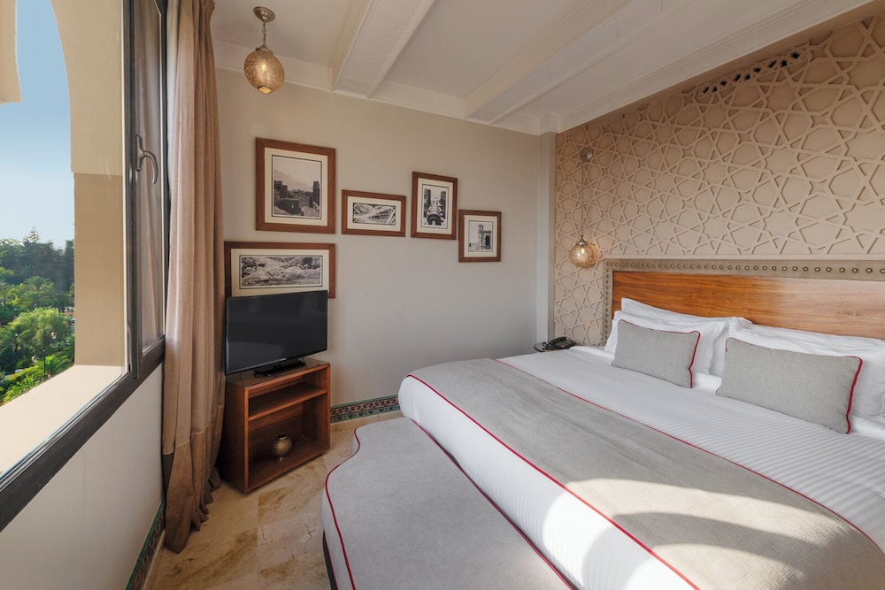 Suite - De Luxe FLASH SALES NRF