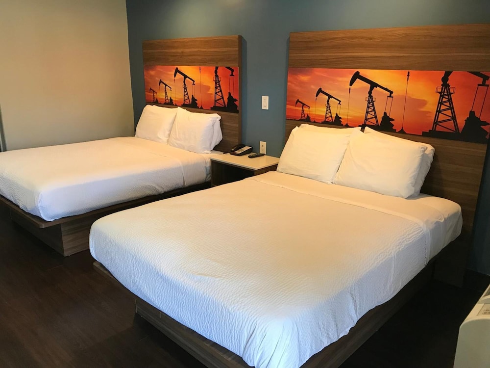 Hyland Motel 16/30