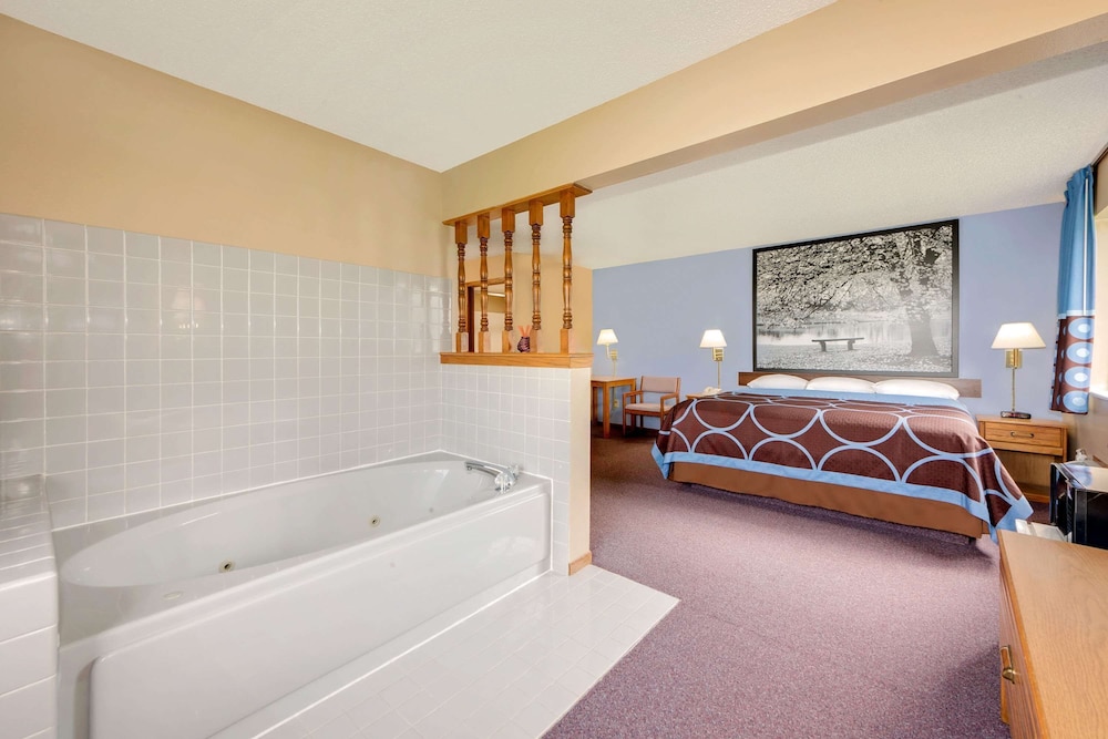 Super 8 by Wyndham Chariton 22/30
